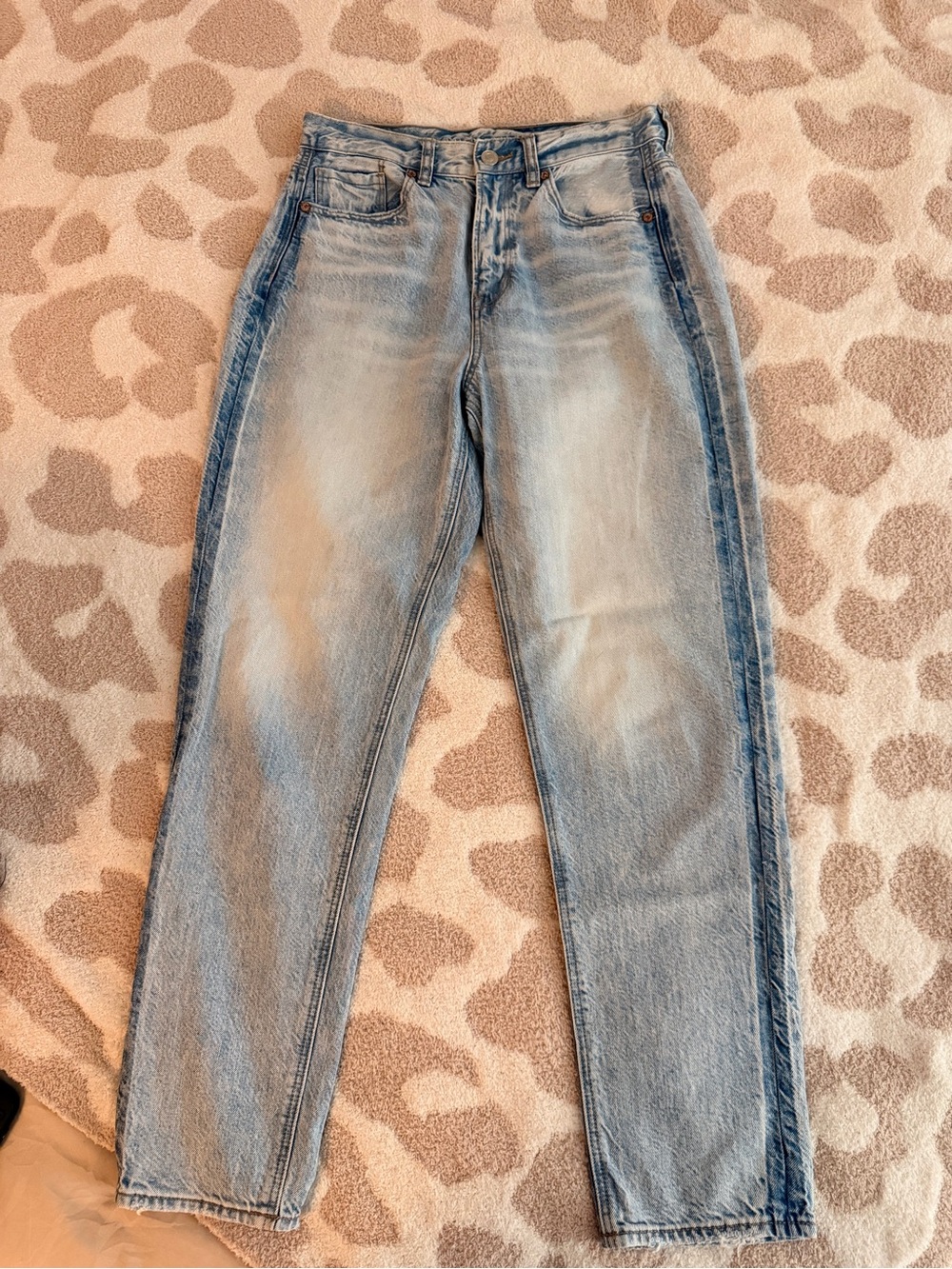 American Eagle light wash Women's Jeans